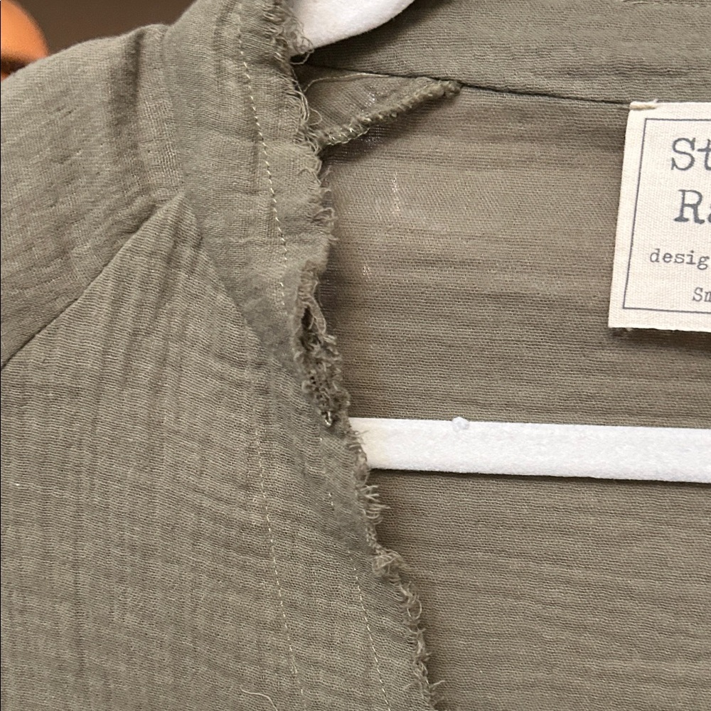 Style Rack Sage Green Textured Top - Picture 3 of 8